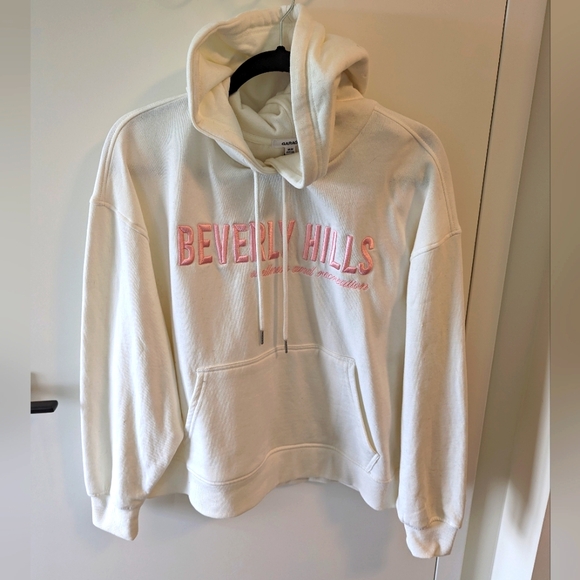 Beverly Hills Sweater - Picture 1 of 2